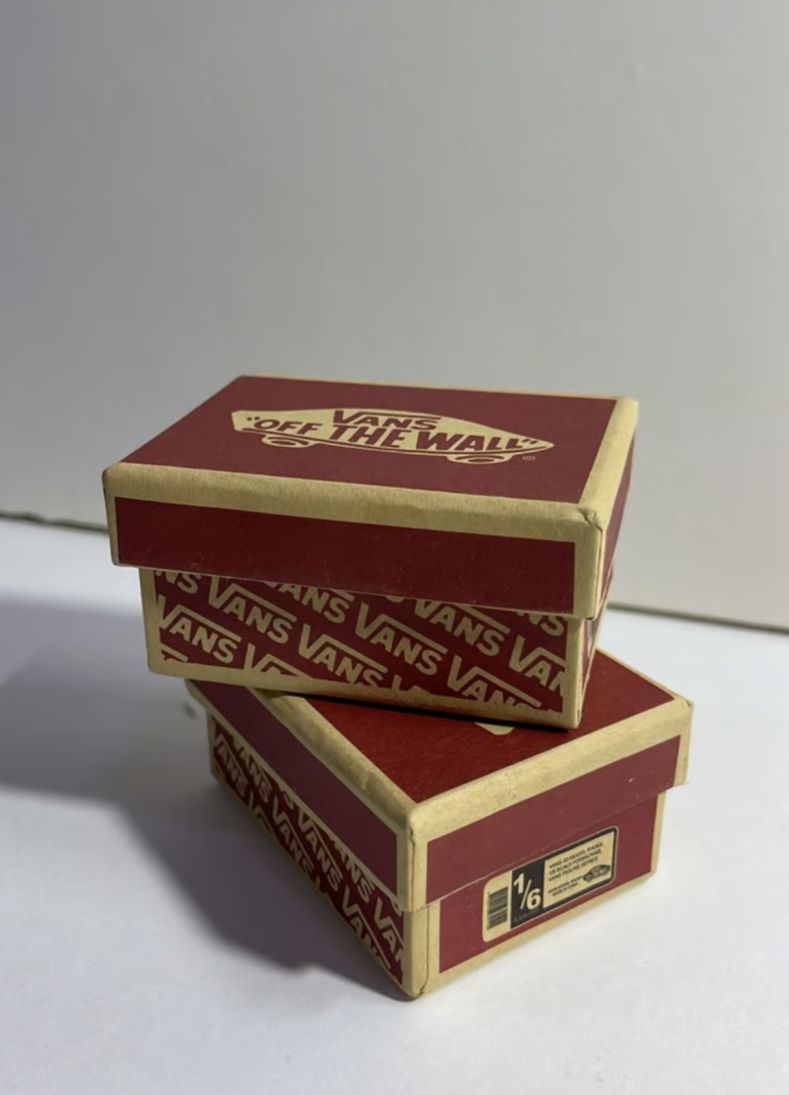 mini box keychain