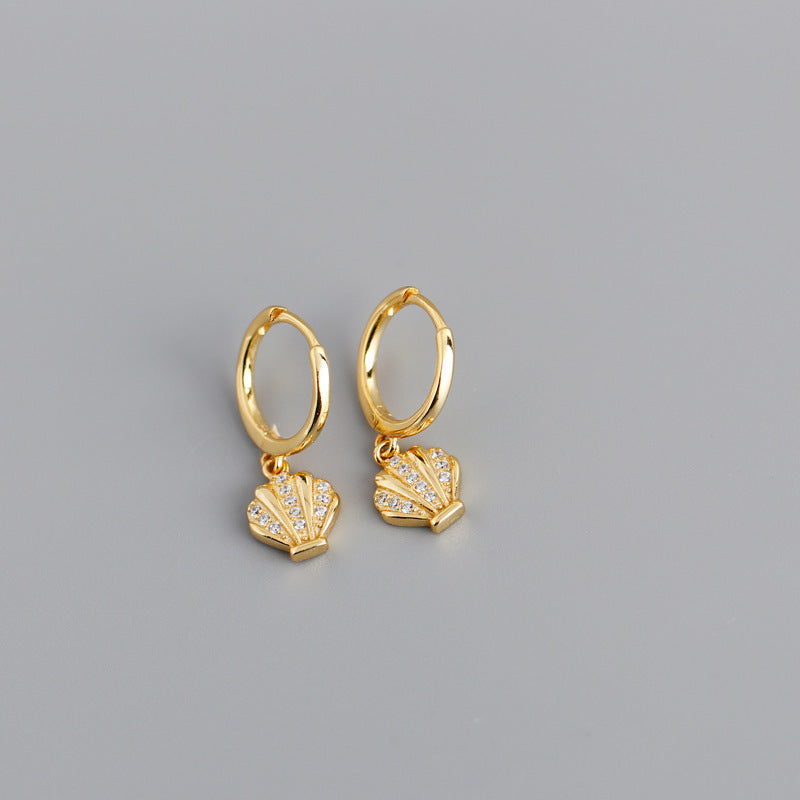Pavé Seashell Huggie Hoop Earrings – Gold Plated 925 Sterling Silver