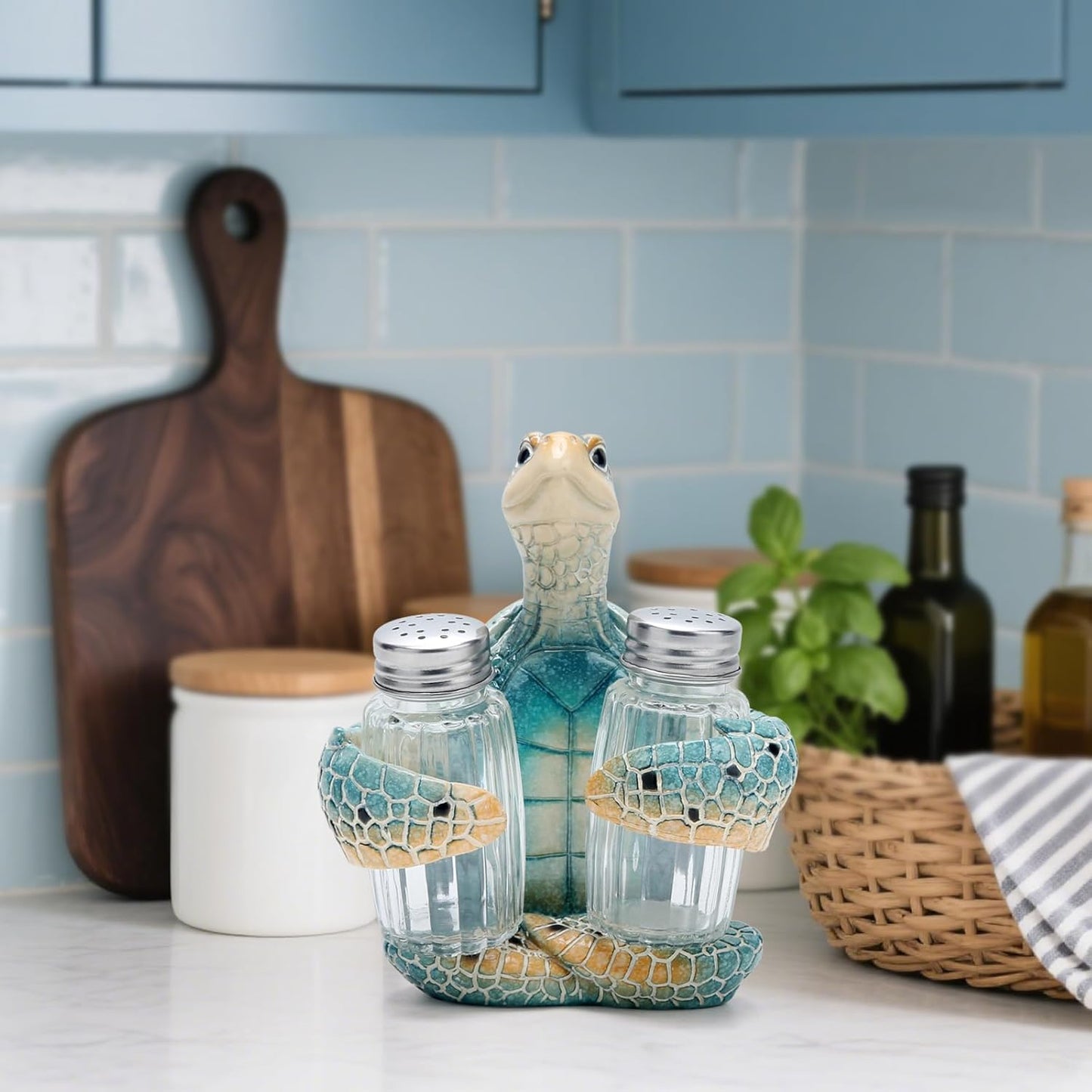 Turtle salt and peper set