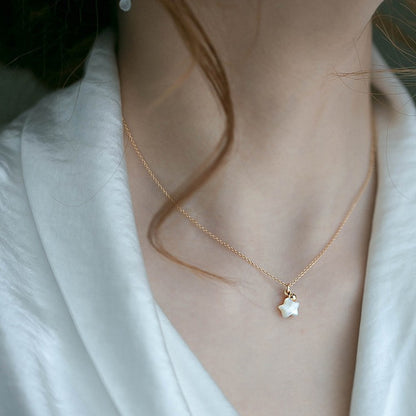 Mother-of-Pearl Star Pendant Necklace - Gold Plated 925 Sterling Silver