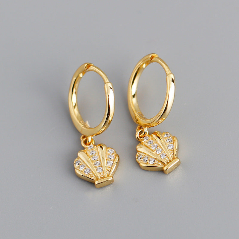 Pavé Seashell Huggie Hoop Earrings – Gold Plated 925 Sterling Silver
