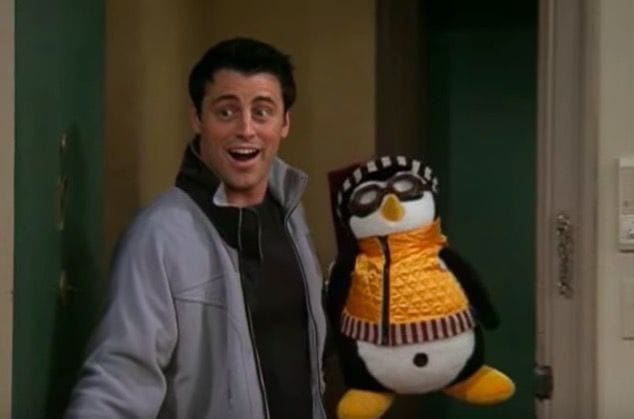 Huggy - joey's plushy - friends show