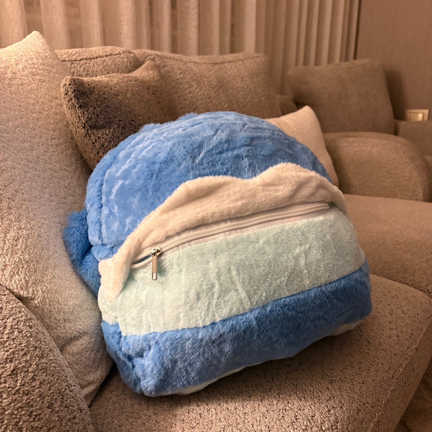 Stitch 2 in 1 pillow and blanket