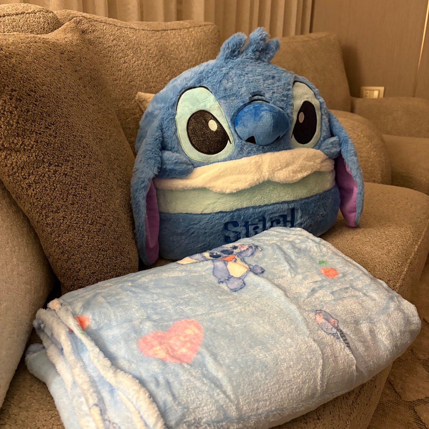 Stitch 2 in 1 pillow and blanket