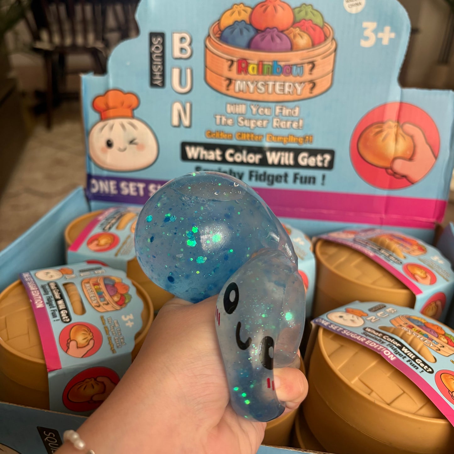 Glitter Dumpling Squishy Toy with Steamer Basket - Blind Box