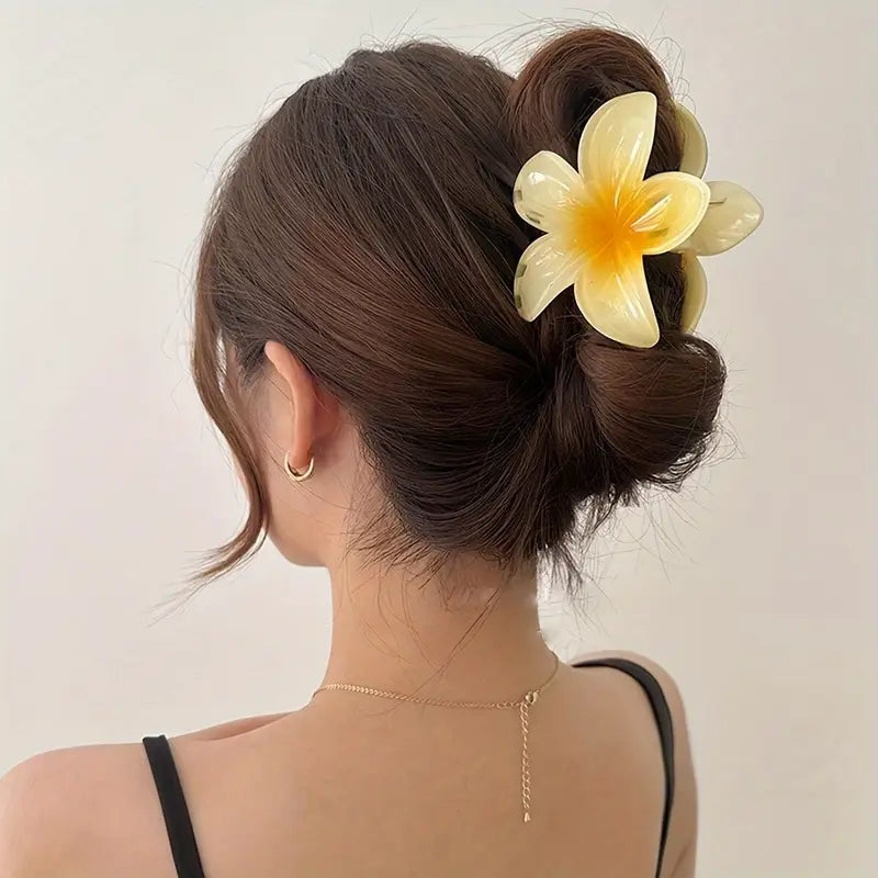 Tropical Plumeria Flower Hair Claw Clips – Gradient Acrylic Floral Hair Accessory