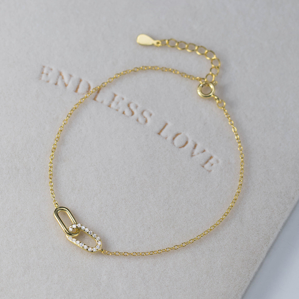 Interlocking Paperclip Link Bracelet - Gold Plated 925 Sterling Silver