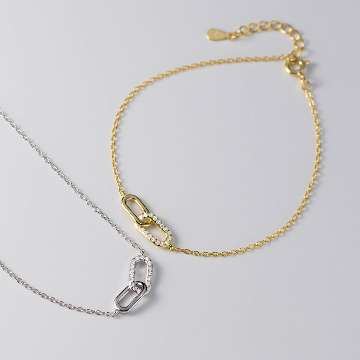 Interlocking Paperclip Link Bracelet - Gold Plated 925 Sterling Silver