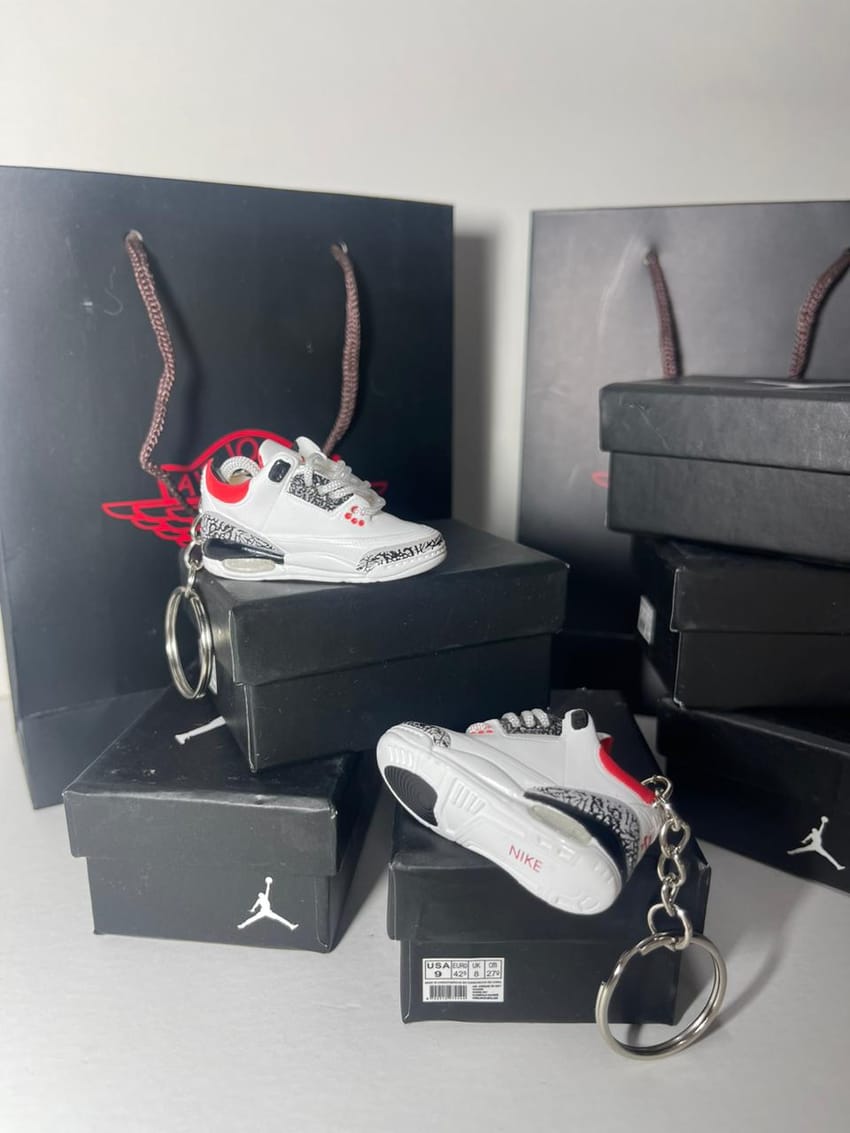 white/red/black mini shoe keychain