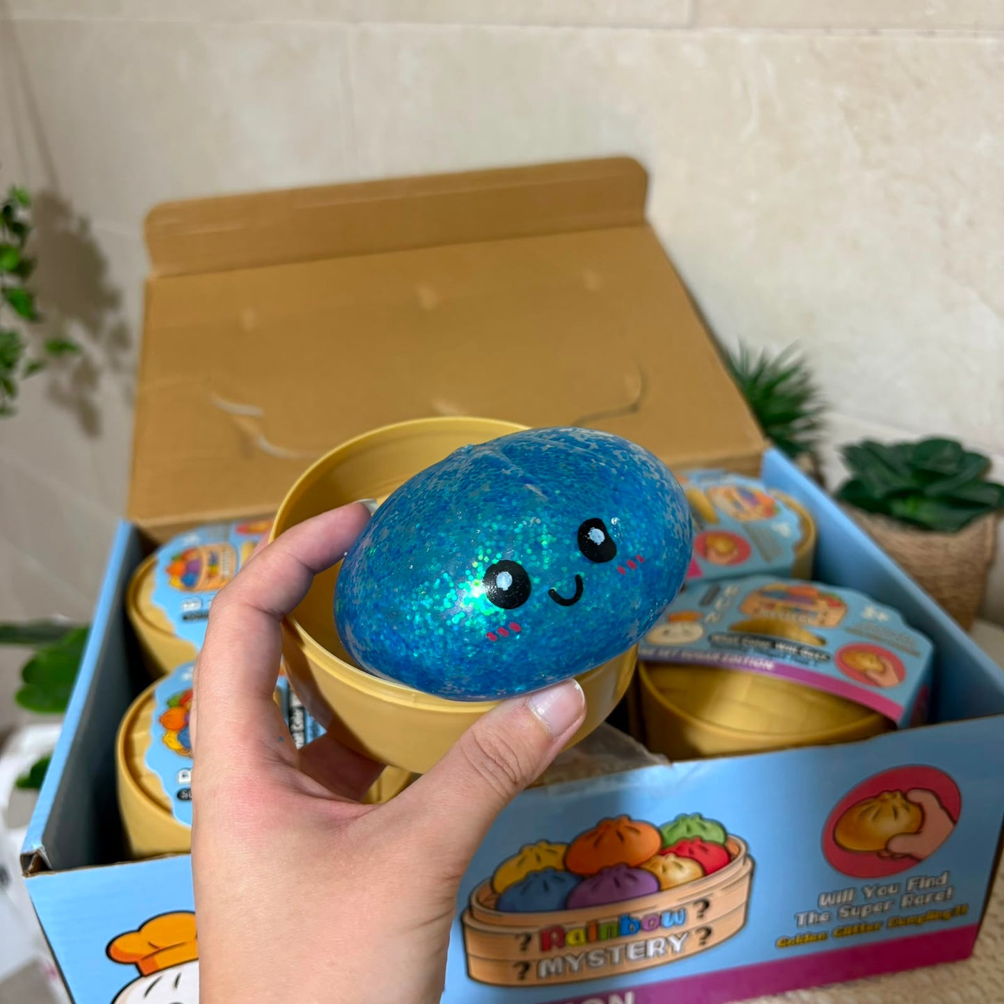 Glitter Dumpling Squishy Toy with Steamer Basket - Blind Box