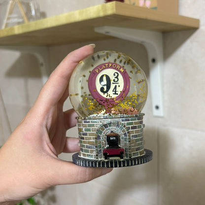 Harry Potter Platform 9 ¾ 9cm Mini Snow Globe – Hogwarts Express Train Base Decor