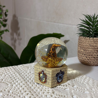 Harry Potter Sorting Hat 9cm Mini Snow Globe – Hogwarts Crests Base Desk Decor
