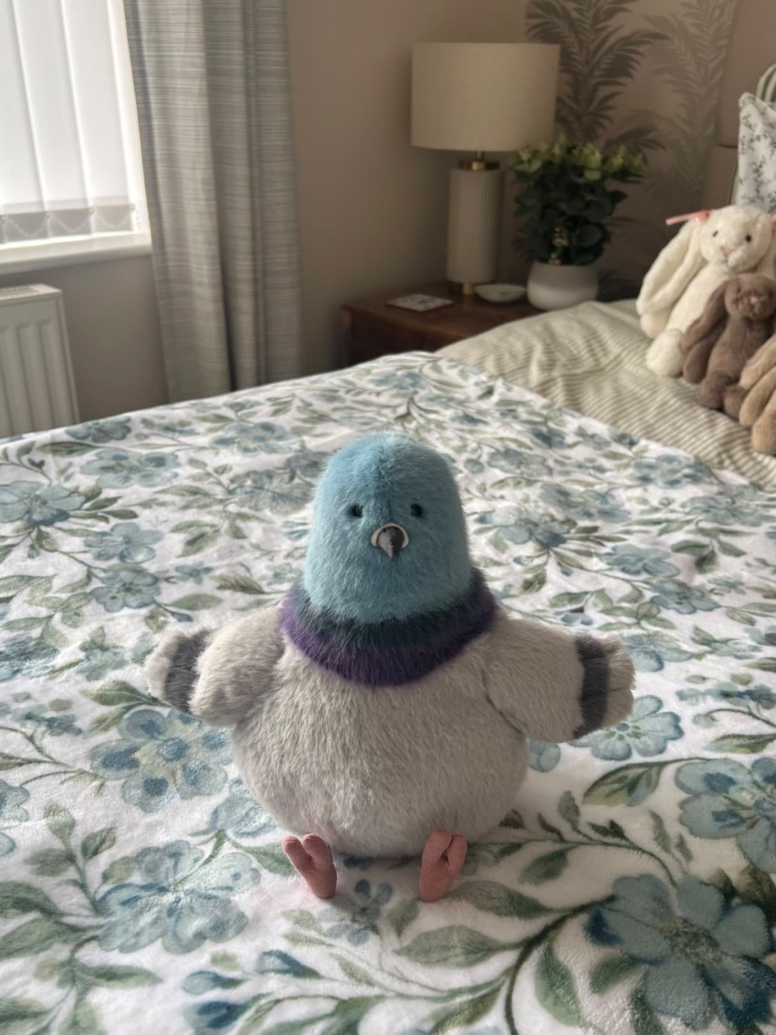 Cute Pigeon Plush Toy – Soft Chubby City Bird Stuffed Animal & Desk Decor - Pinky Promise