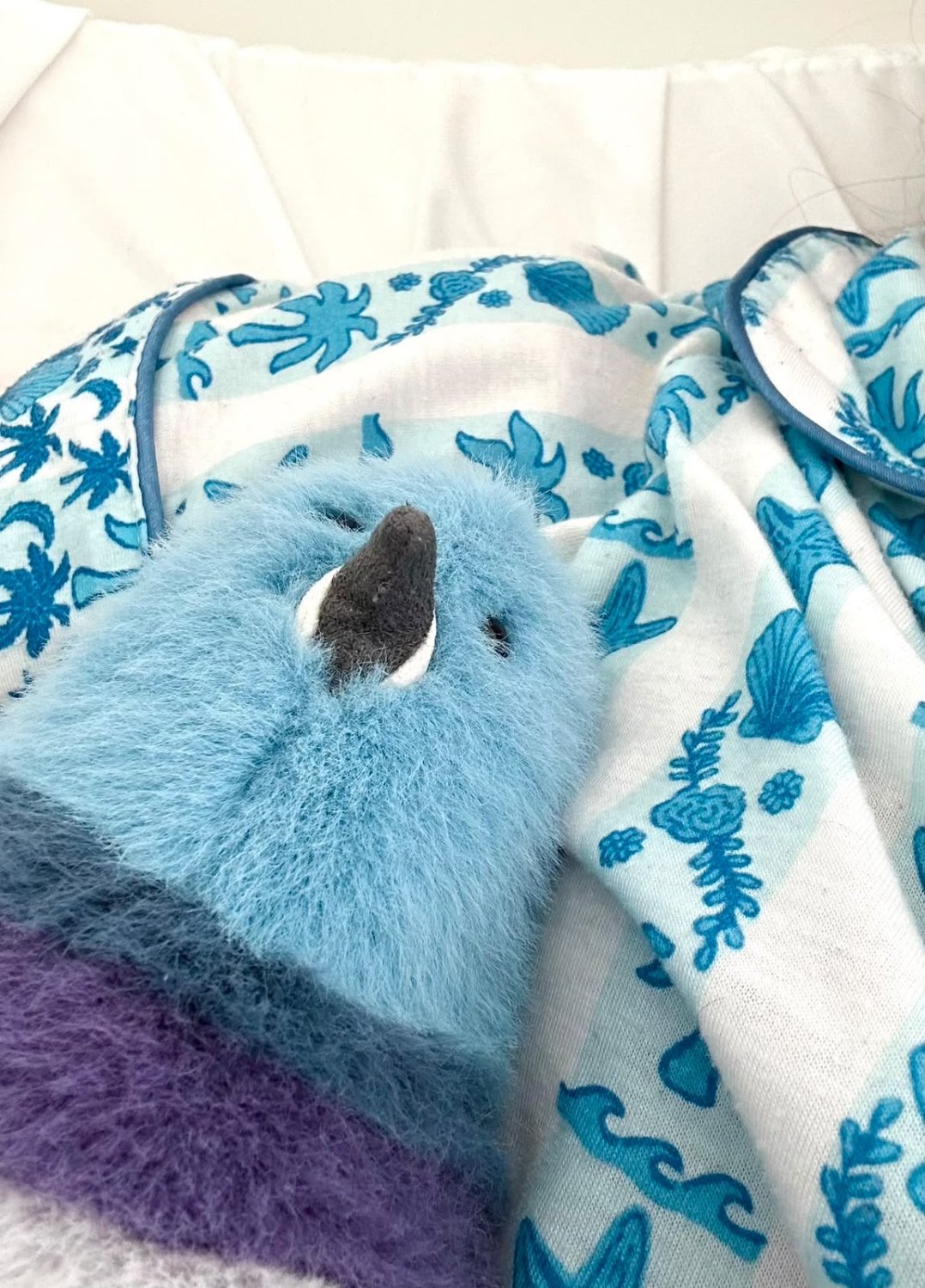 Cute Pigeon Plush Toy – Soft Chubby City Bird Stuffed Animal & Desk Decor - Pinky Promise