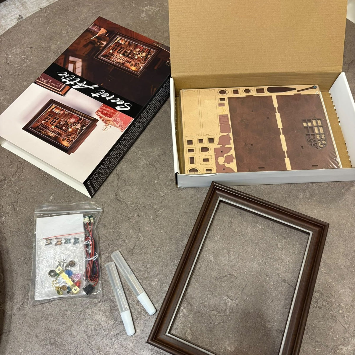 DIY Harry Potter Secret Attic Miniature Kit – 3D Light-Up Wall Frame Nook Craft - Pinky Promise