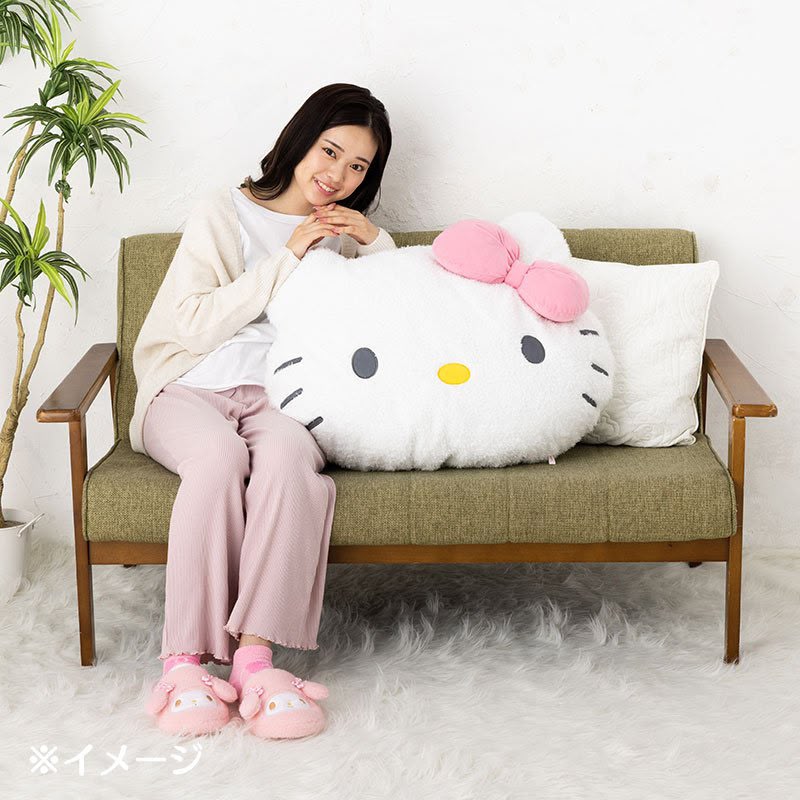 Hello kitty pillow