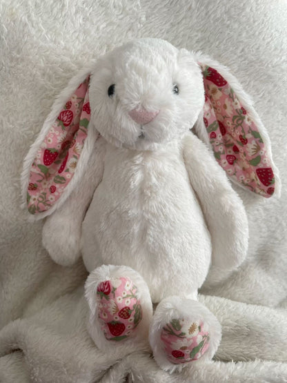 Floral and strawberry Bunny plush - white - 30 cm - Photo 4 | Pinky Promise