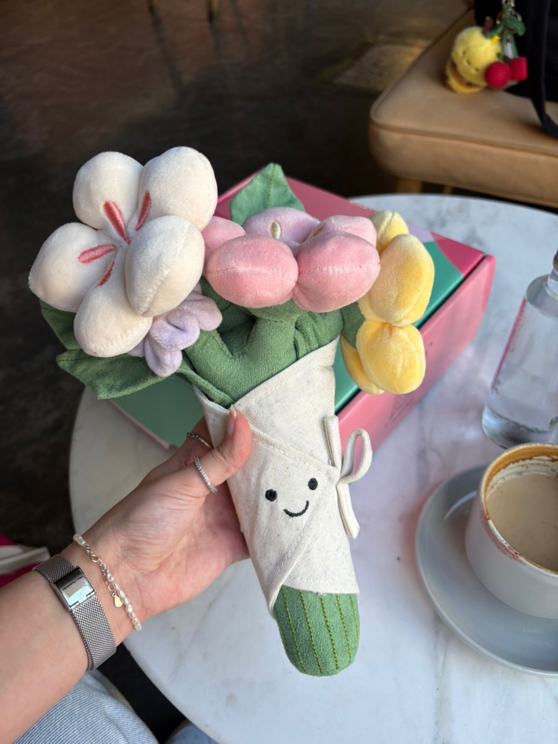 Flower bouquet plush - 30 cm - Photo 5 | Pinky Promise