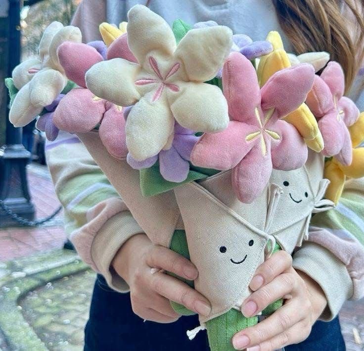 Flower bouquet plush - 30 cm - Photo 7 | Pinky Promise
