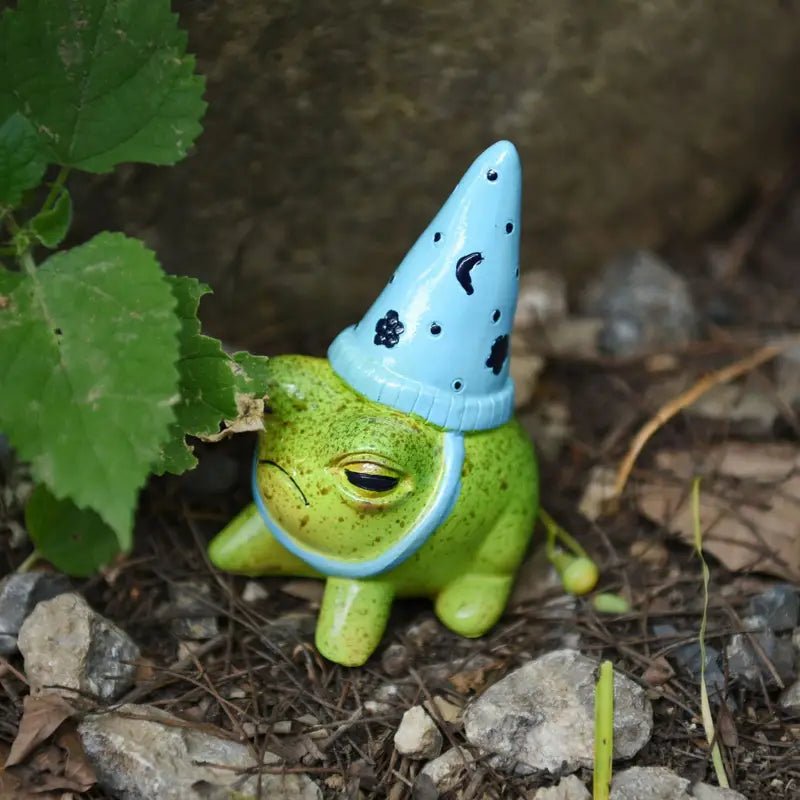 Grumpy Ceramic Frog with Wizard Hat Figurine | Pinky Promise