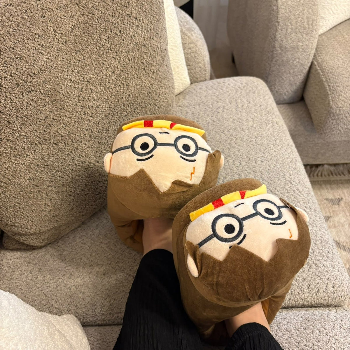 Harry Potter Plush House Slippers (Size 35-42) – Soft Plushie Slippers - Pinky Promise