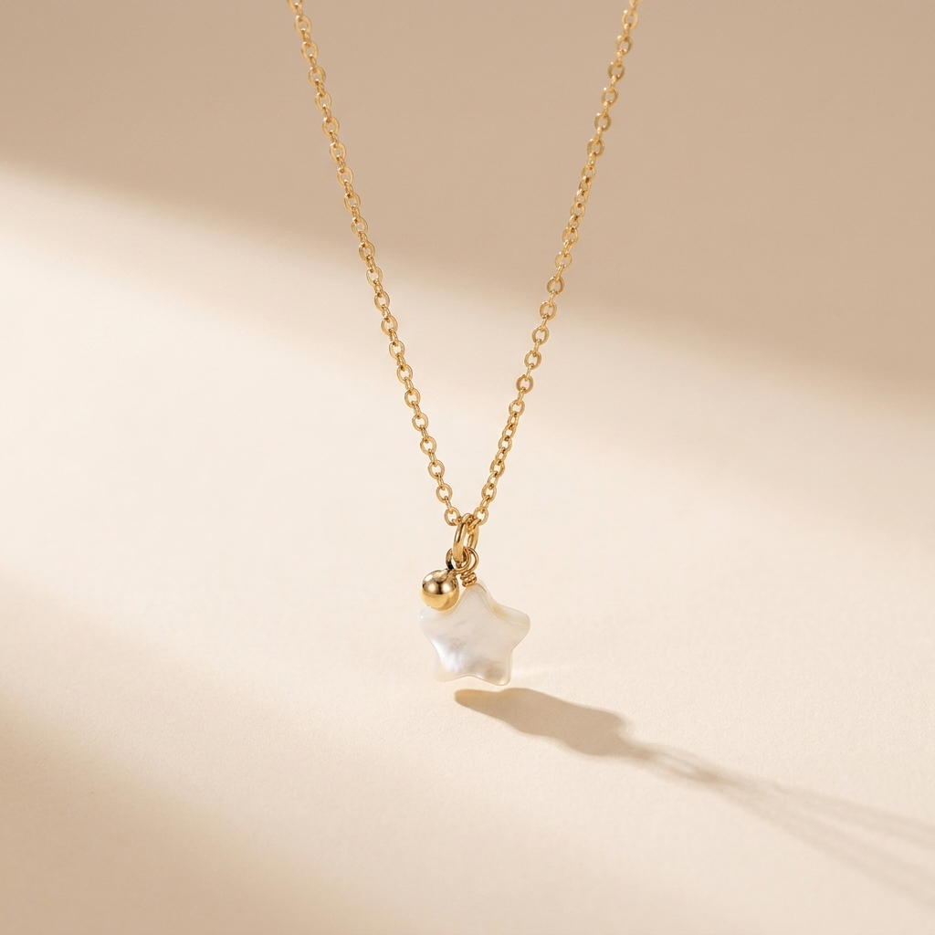 Mother-of-Pearl Star Pendant Necklace - Gold Plated 925 Sterling Silver