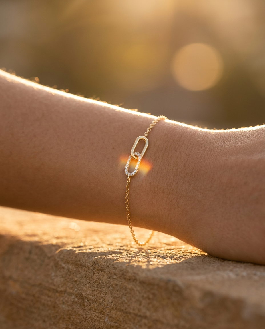 Interlocking Paperclip Link Bracelet - Gold Plated 925 Sterling Silver