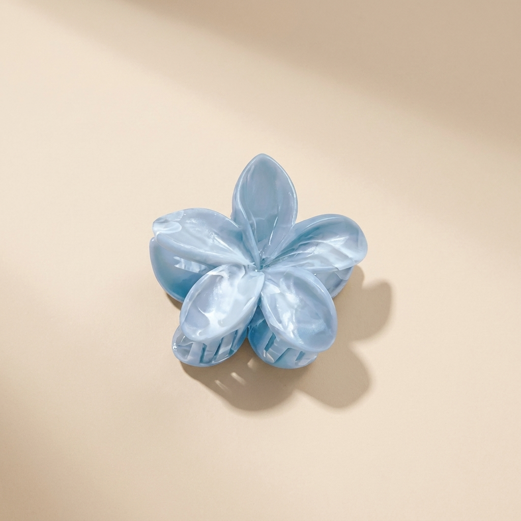 Pearlescent Baby Blue Hair Claw Clips – Elegant Marbled Acrylic Hair Accessories