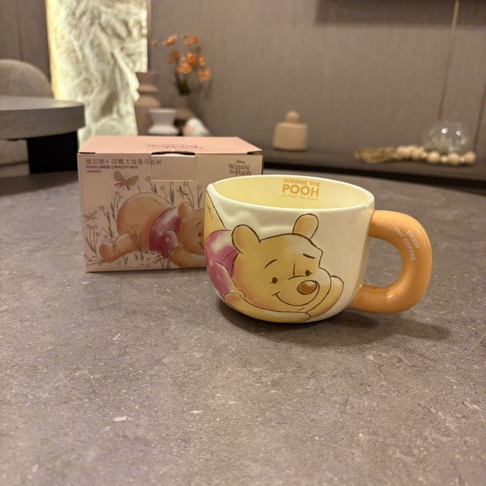 Winnie the Pooh Relaxing Mug - Pinky Promise