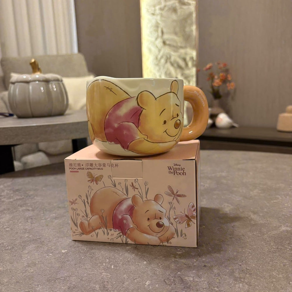 Winnie the Pooh Relaxing Mug - Pinky Promise